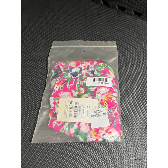 NWT Maaji Brittany Reversible One-Piece Swimsuit Floral‎ Summer Womens Medium - Picture 3 of 8